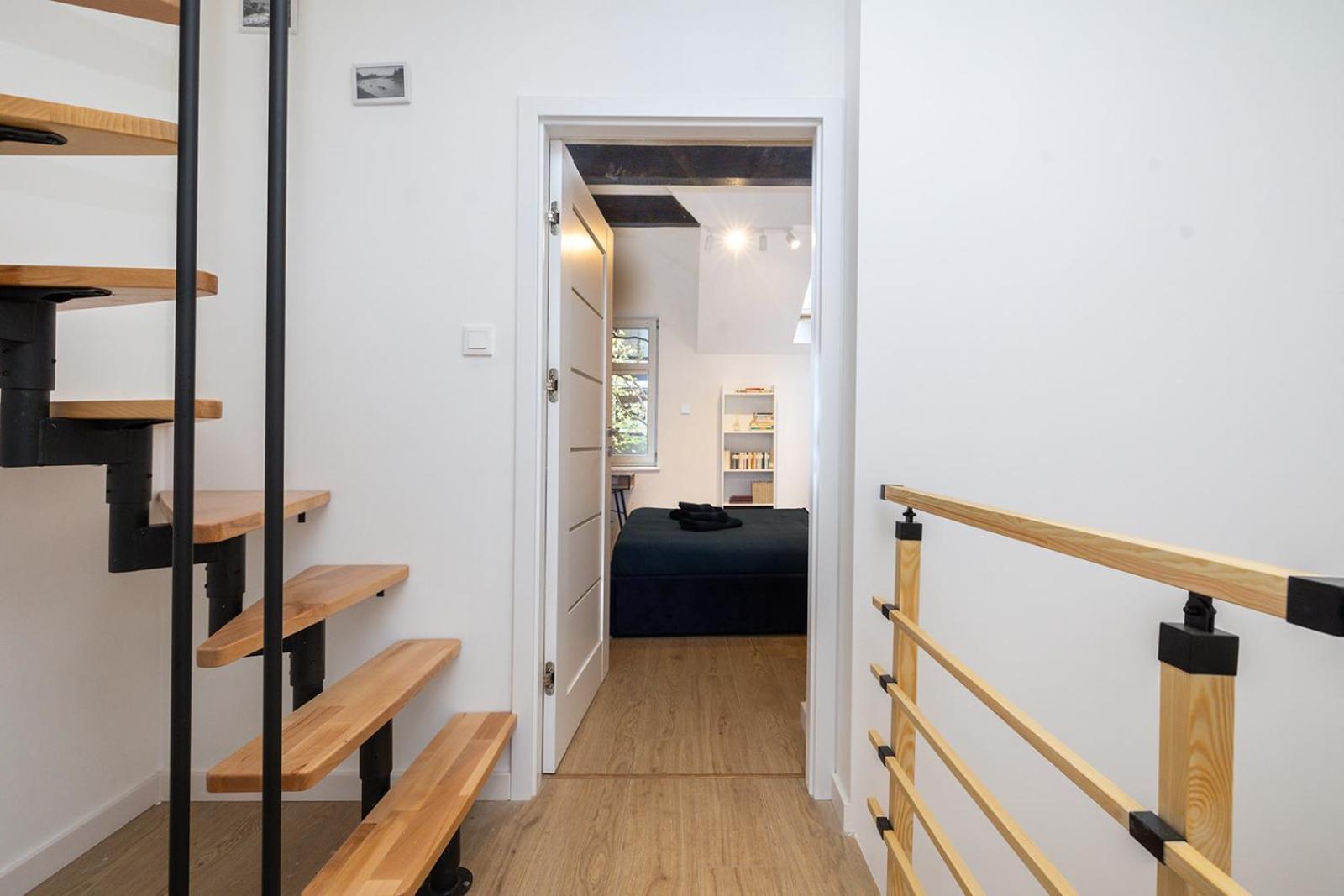 크라쿠프 In The Heart Of Historical District With Free Parking 아파트 외부 사진